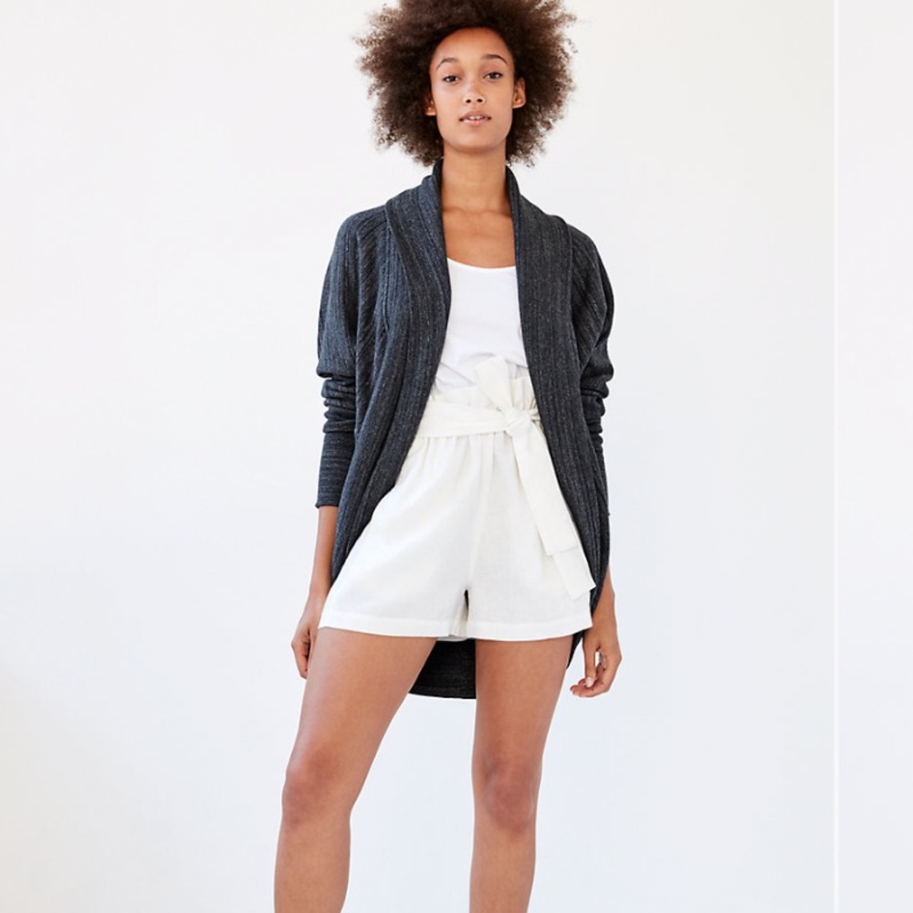 Aritzia Heather Black Diderot Sweater